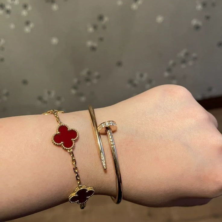 Clover Red