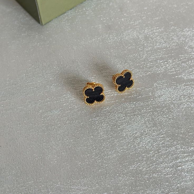 Clover Blk Earrings