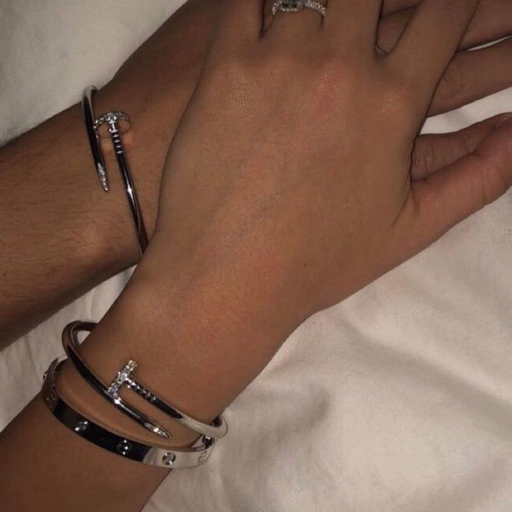 Elegant Nail Silver