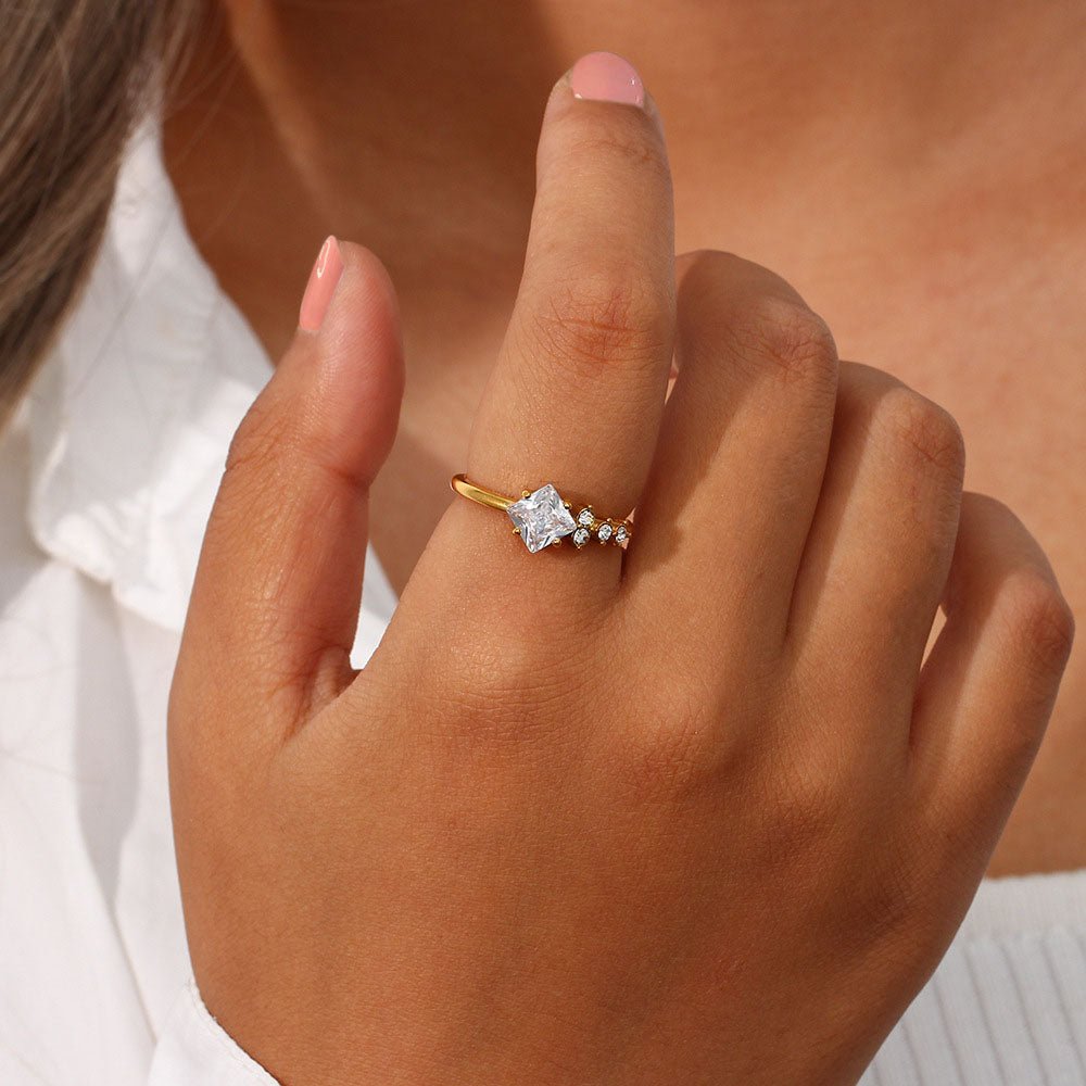 Alaia Ring