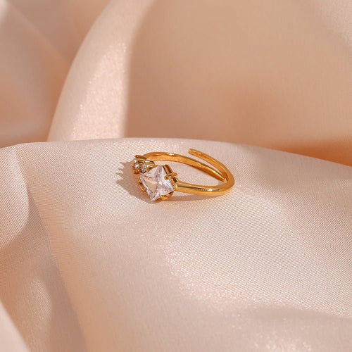 Alaia Ring