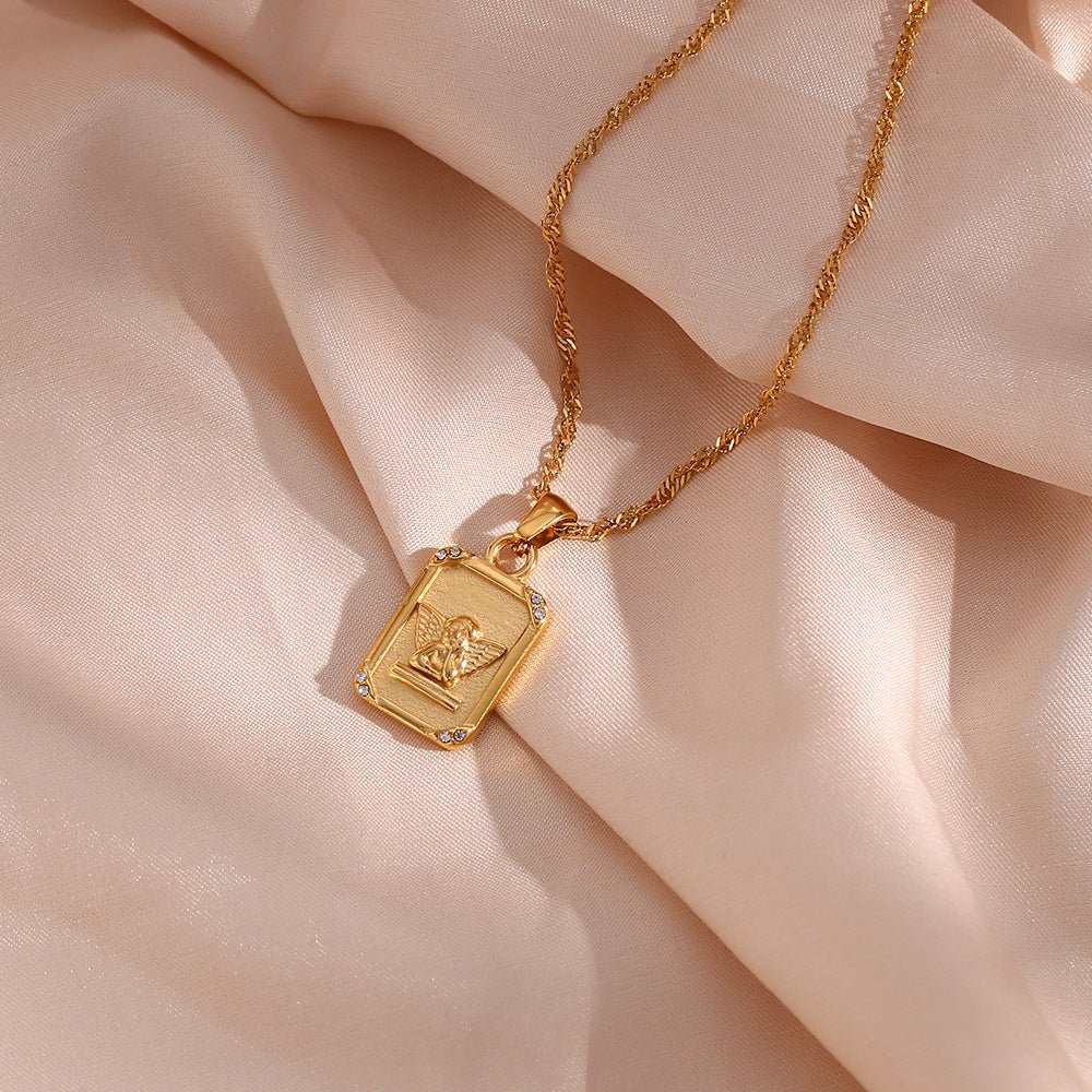 Cleo Necklace