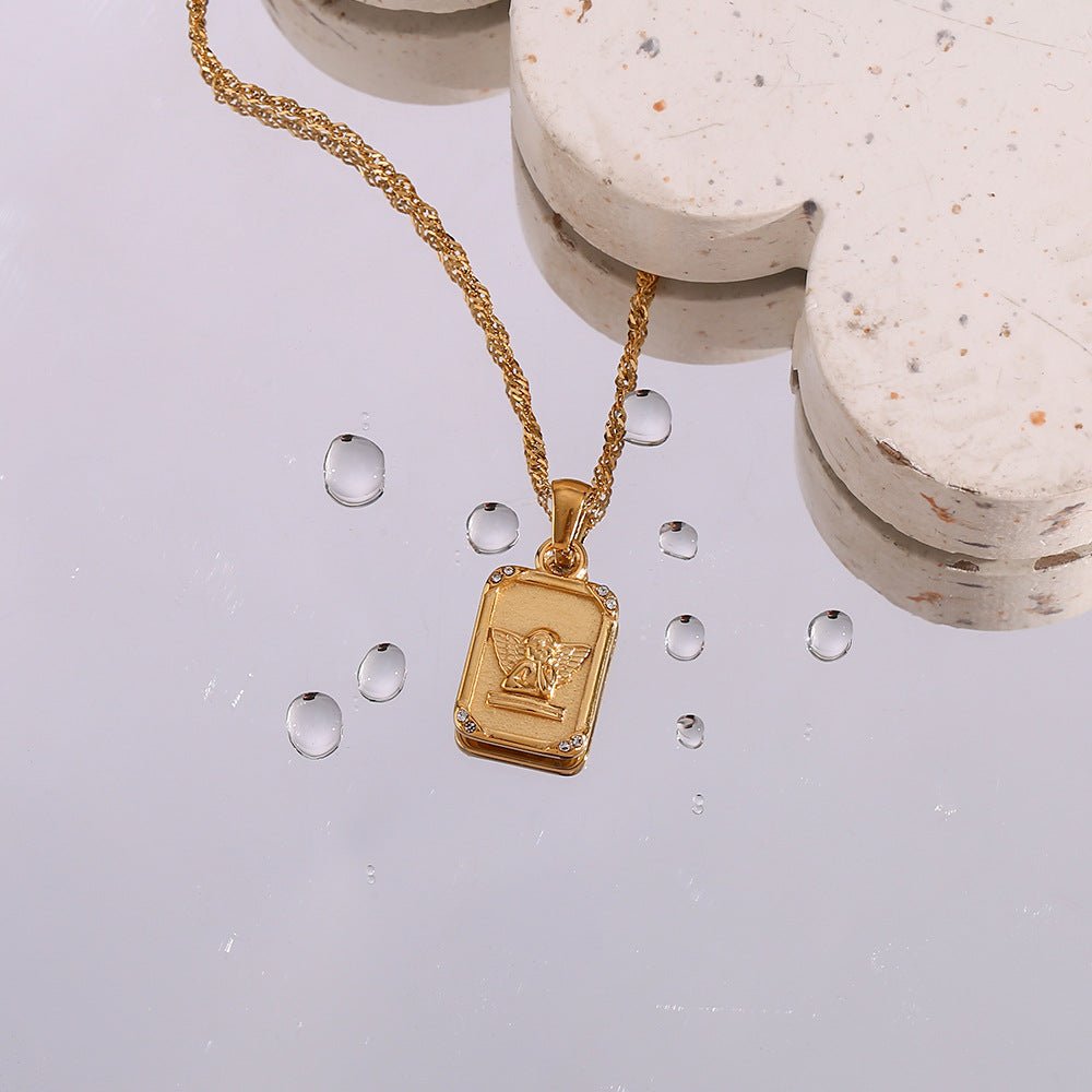 Cleo Necklace