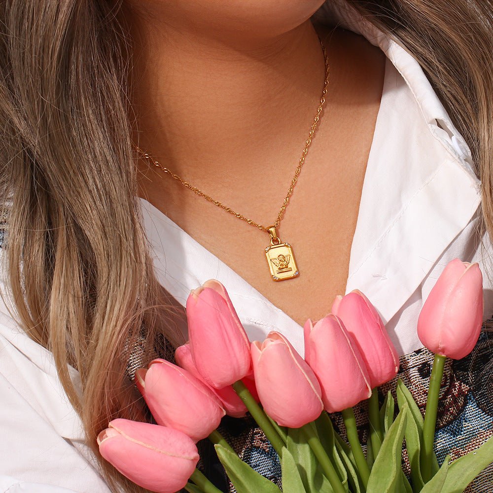 Cleo Necklace