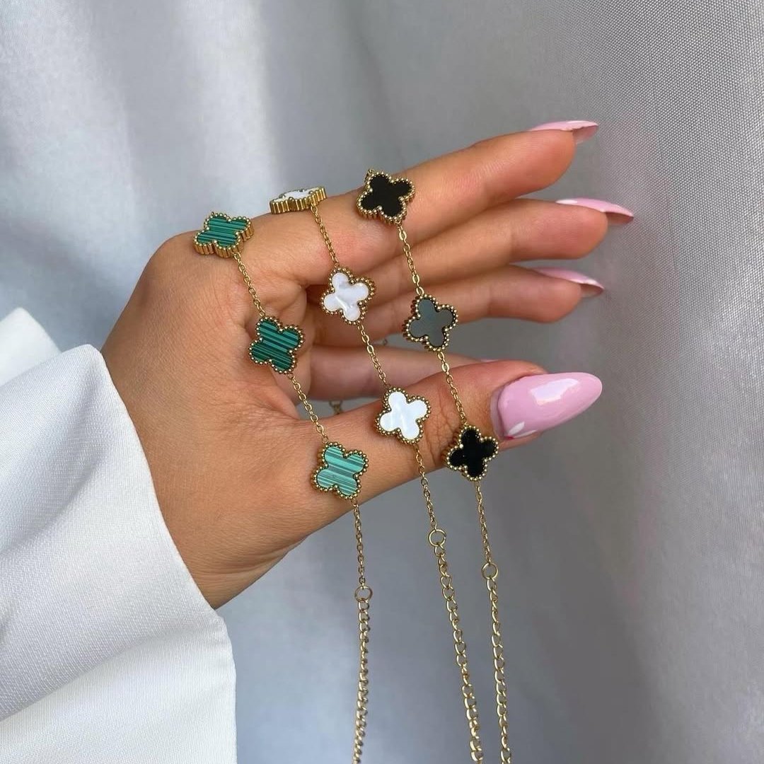 Hollywood Set