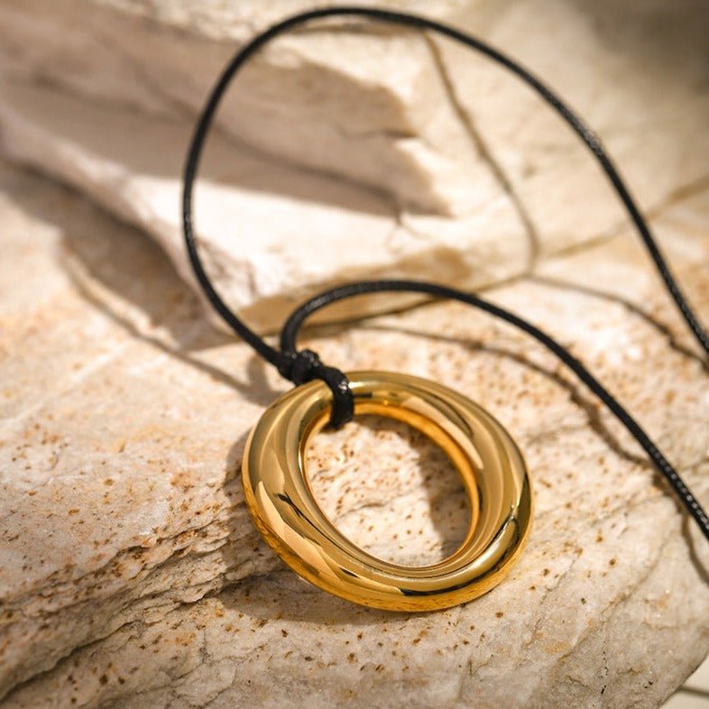 Leonora Necklace