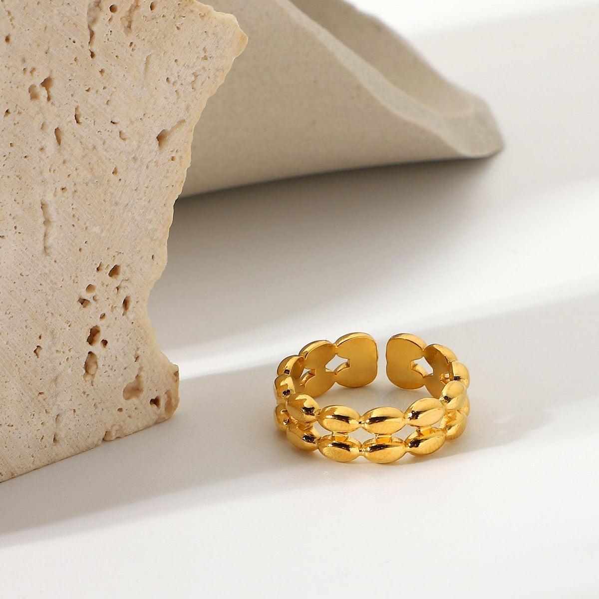 Maggie Ring