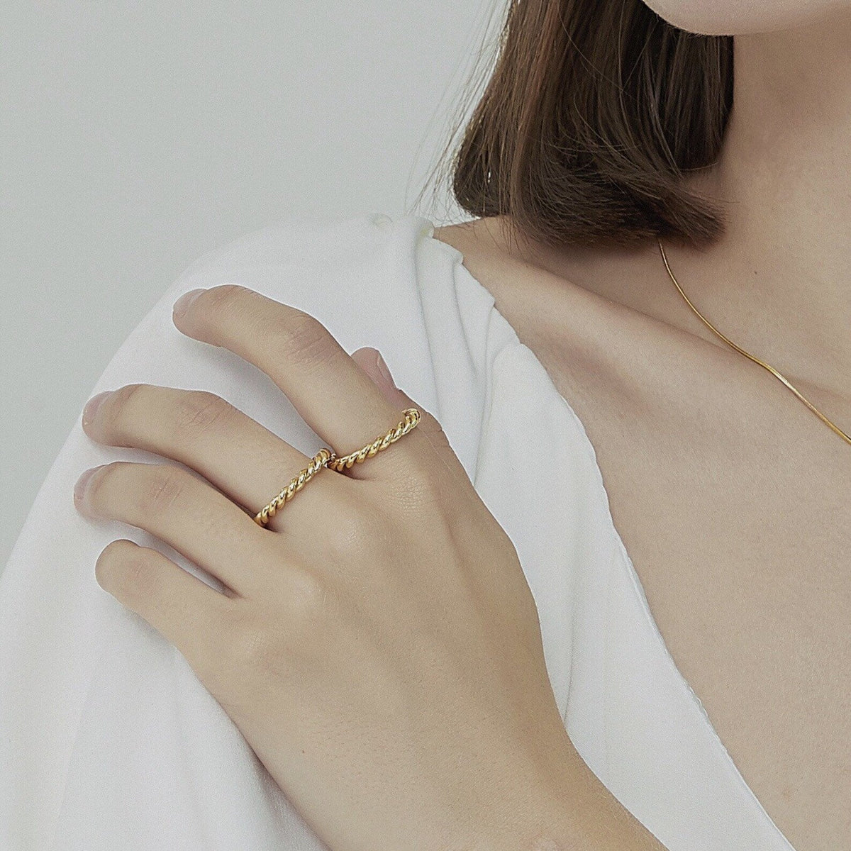 Melody Twist Ring