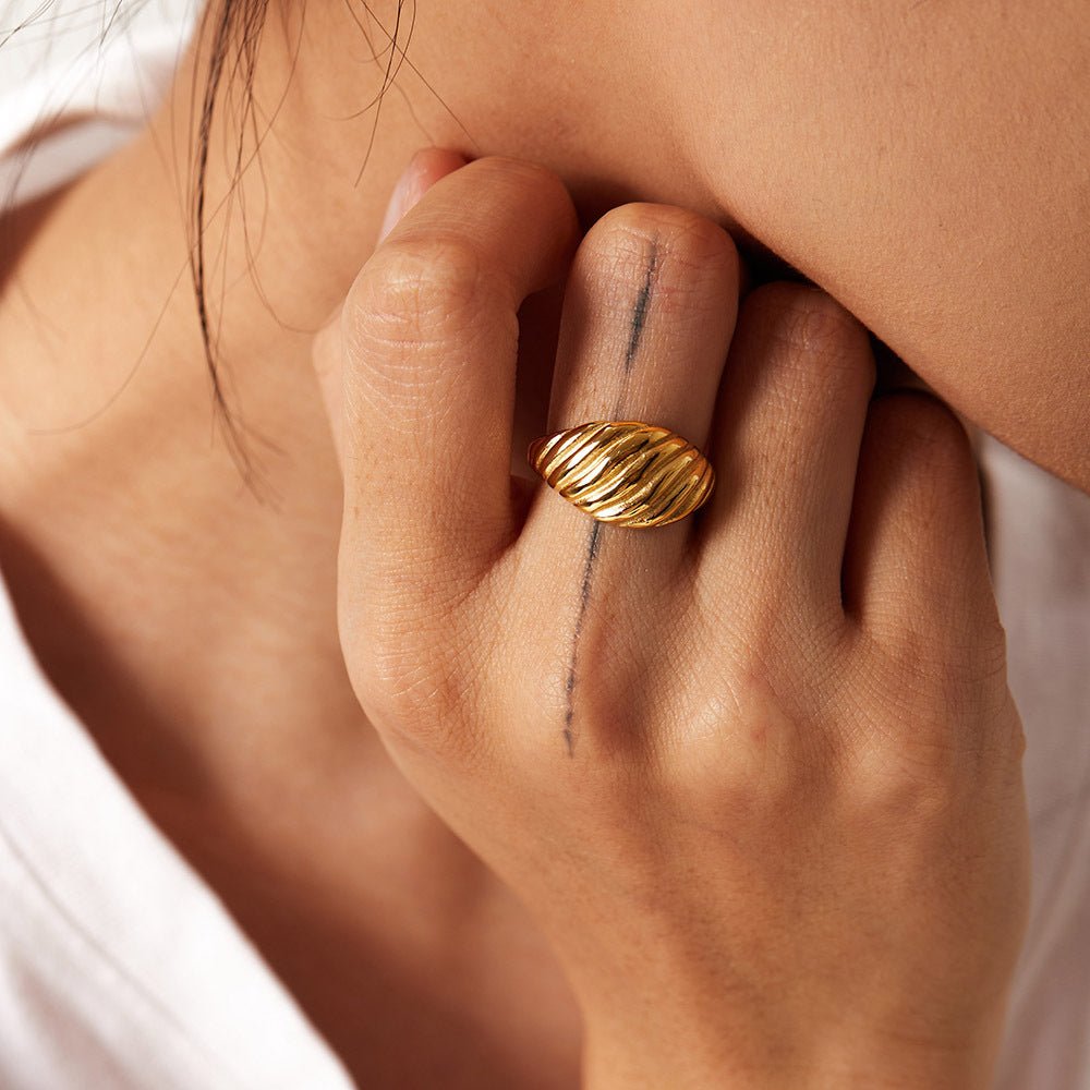 Mia Ring