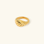 Mia Ring