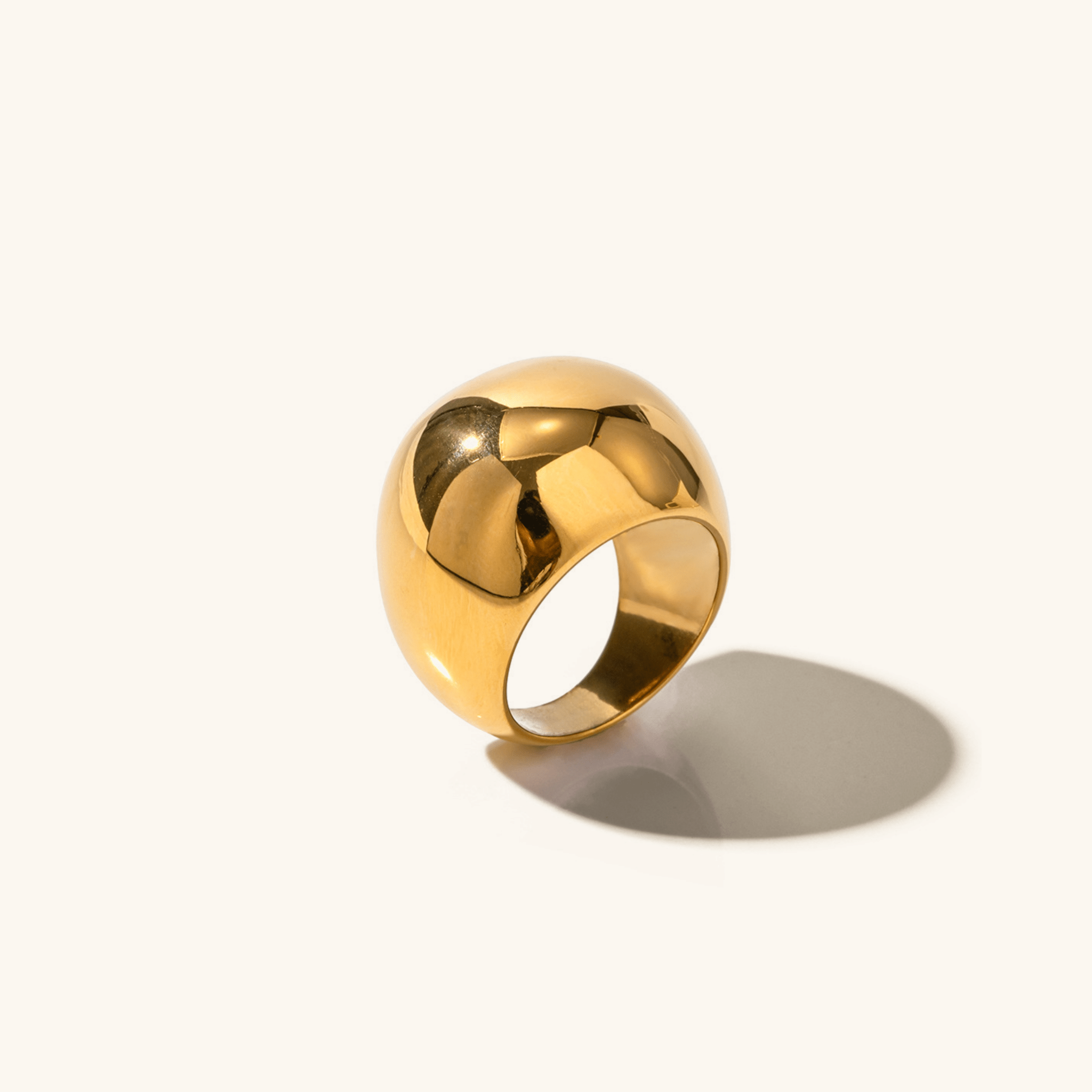 Navia Ring