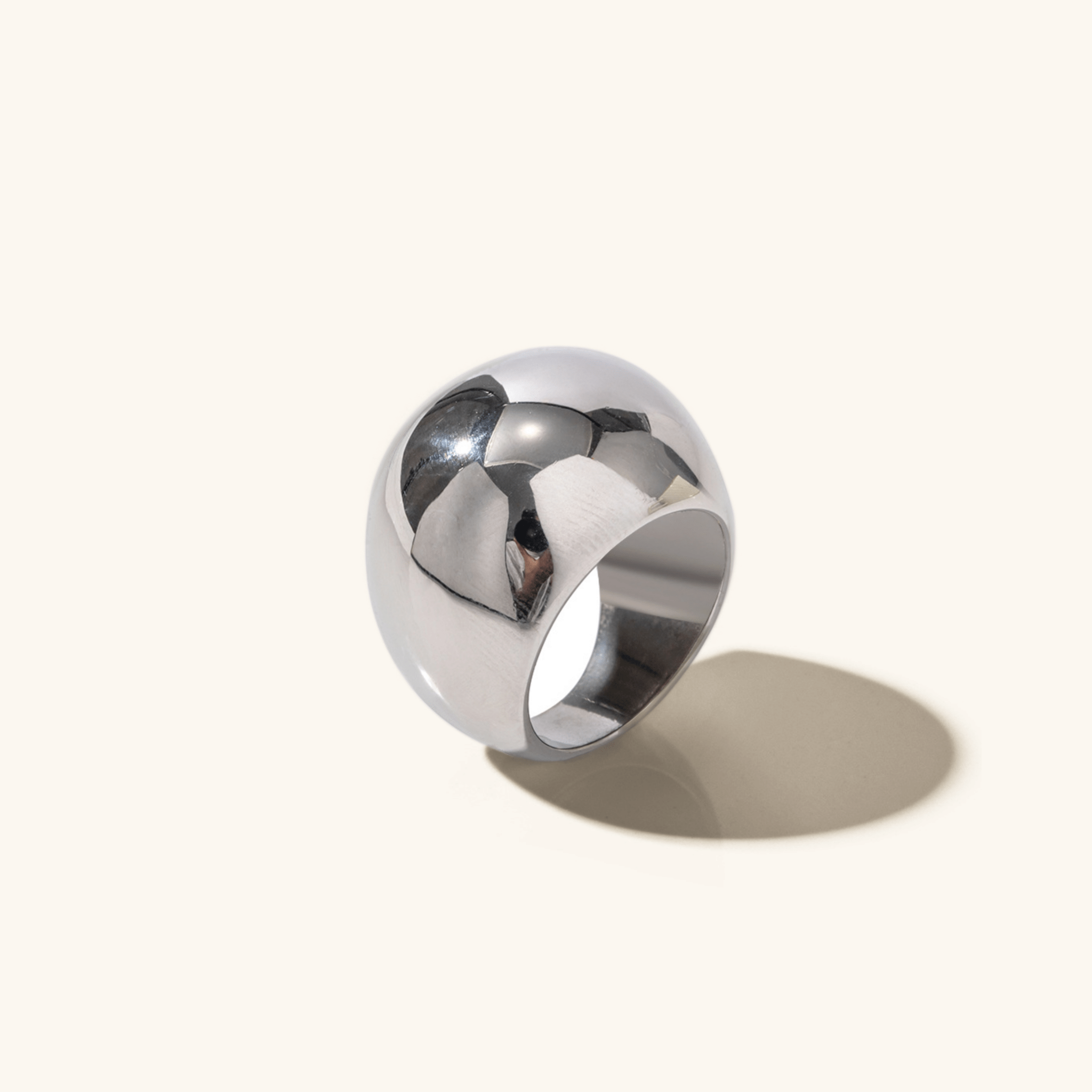 Navia Ring
