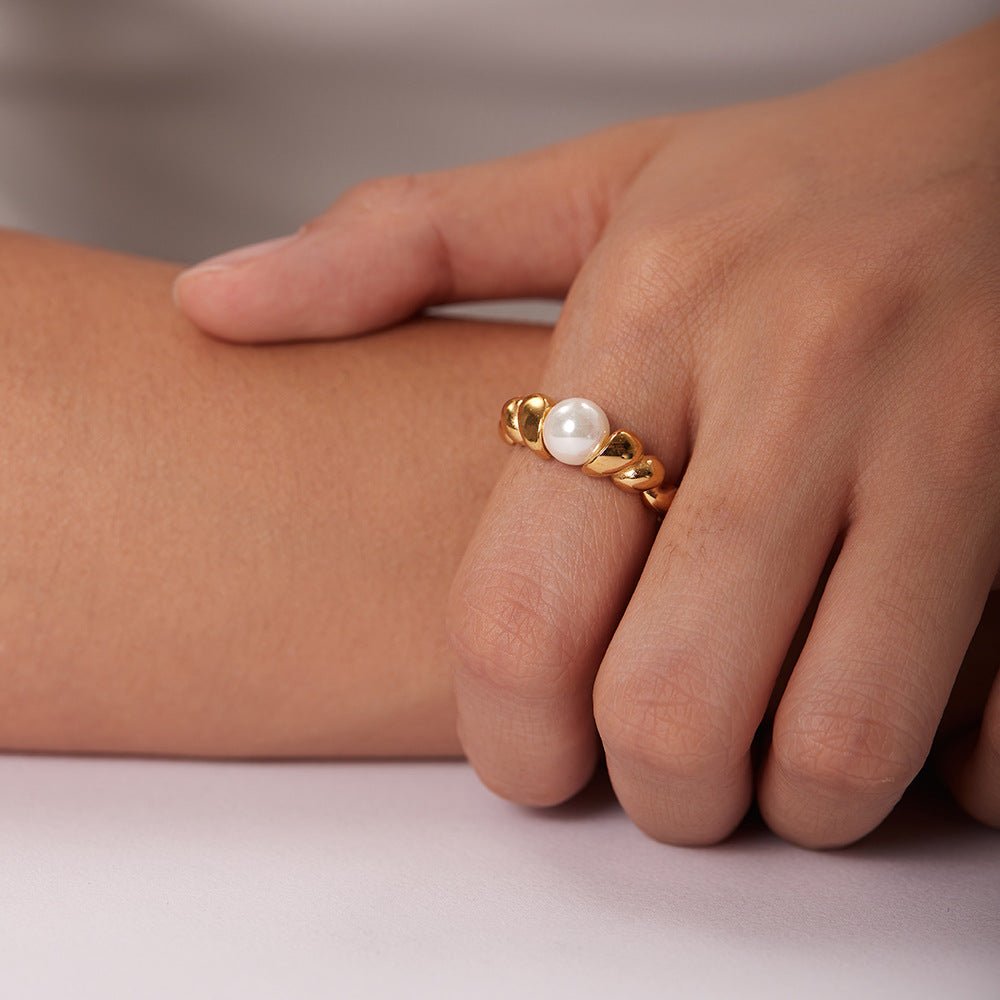 Scarlett Ring