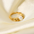 Scarlett Ring