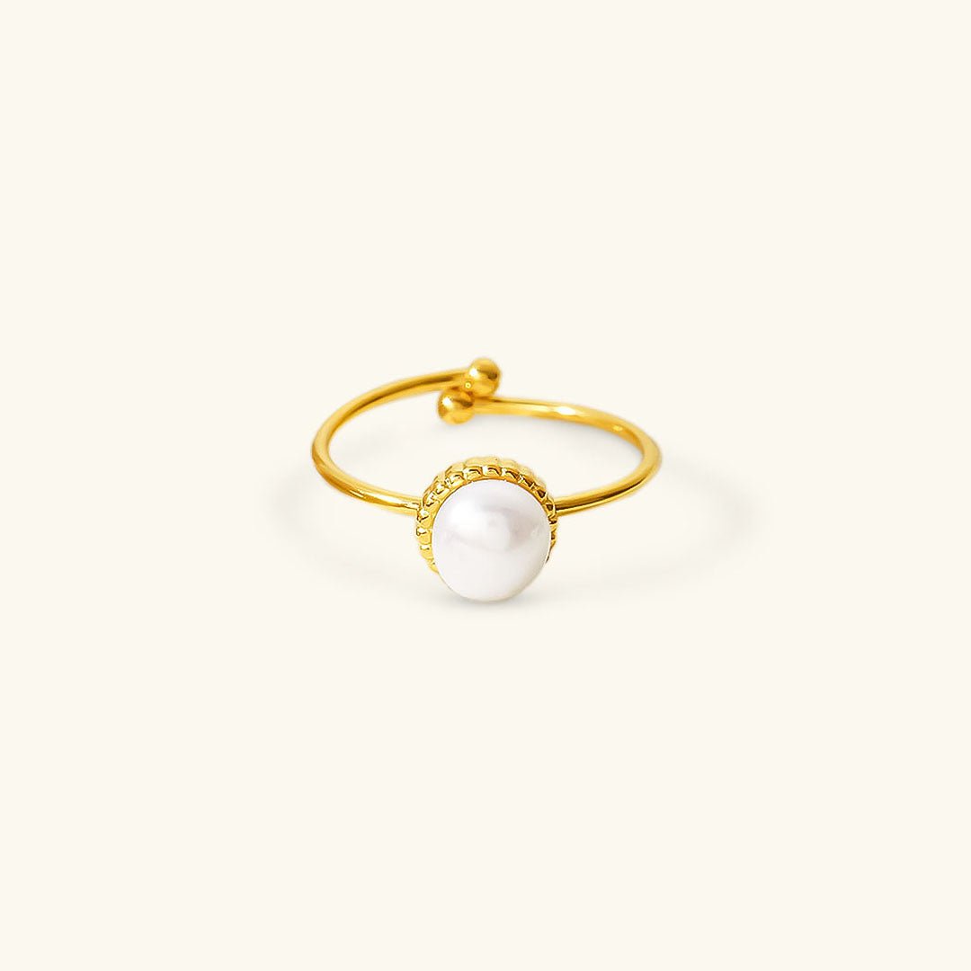 Solis Pearl Ring